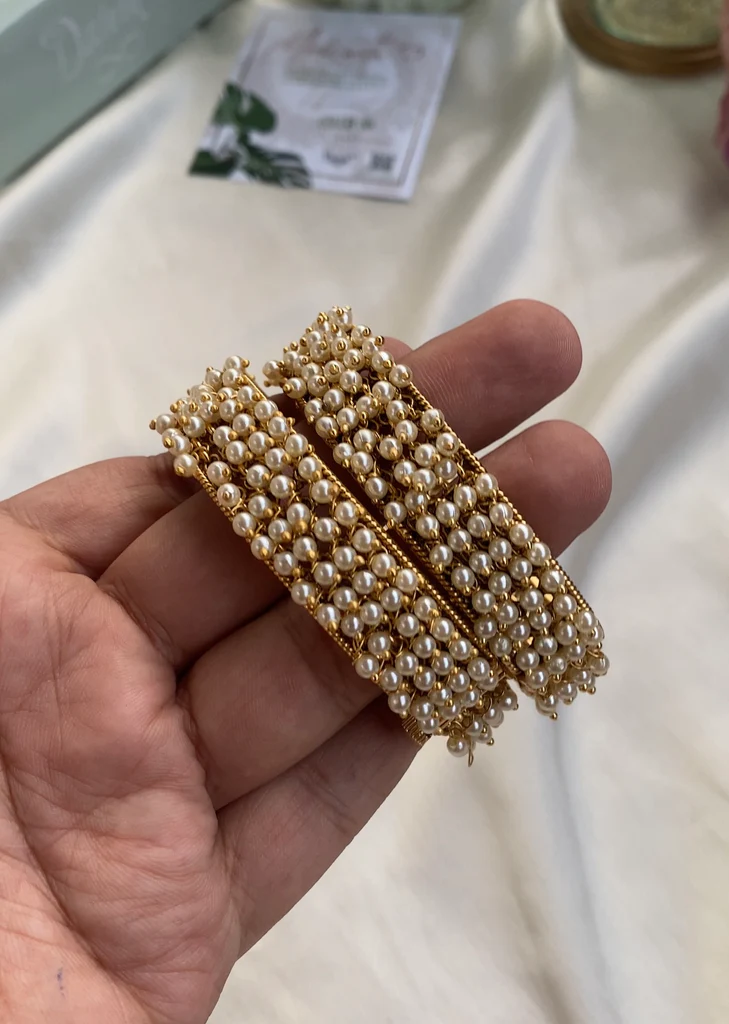 Pearl Hangings Screw Type Bangles
